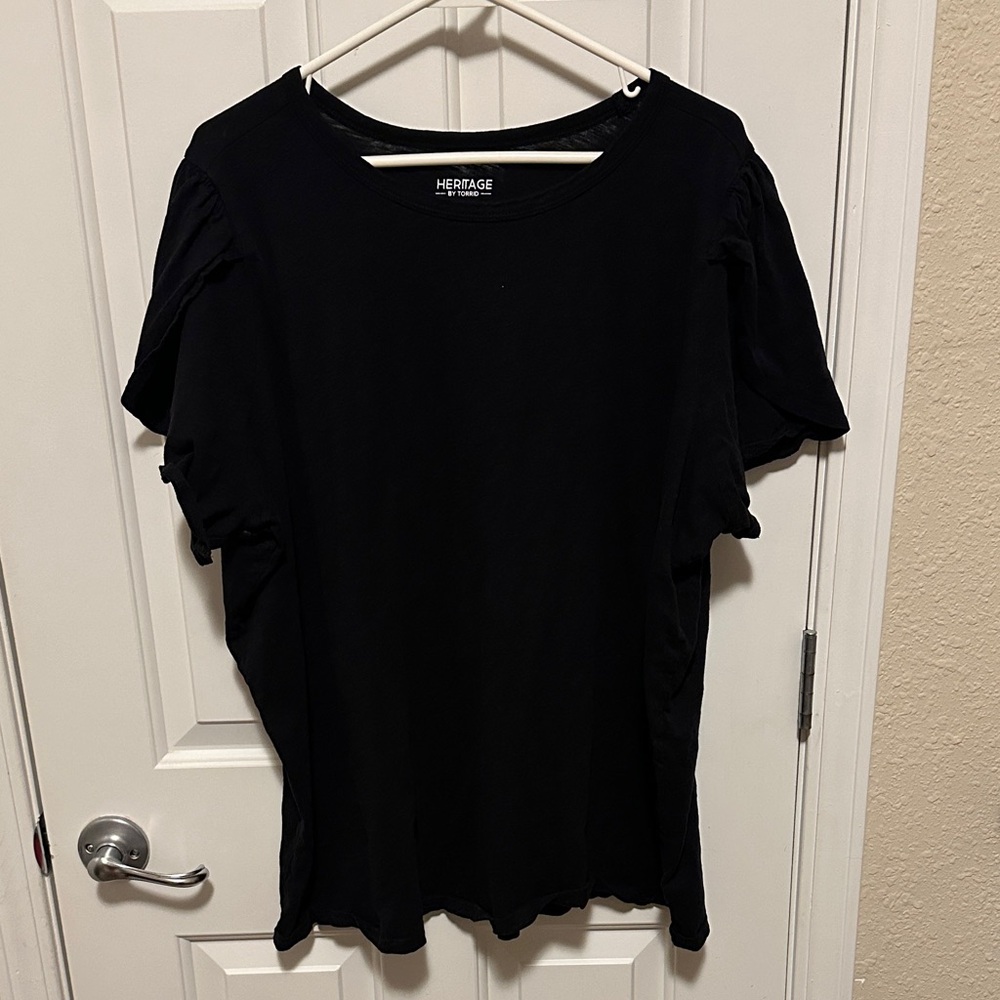Torrid Classic Black Short Sleeve Tee